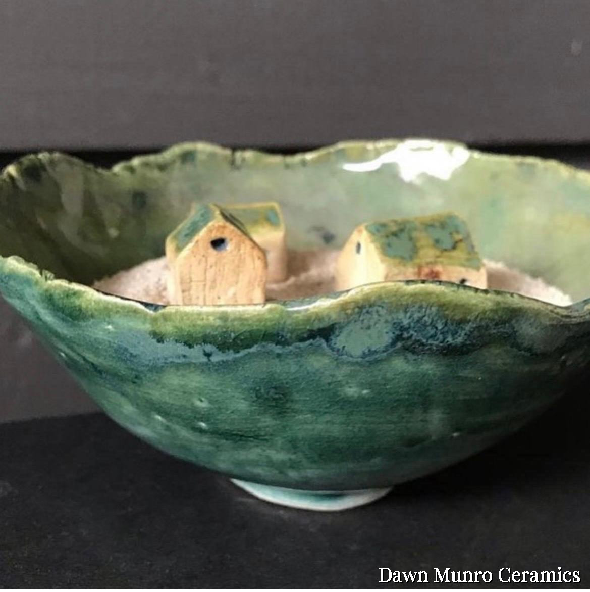 Buildings in a Bowl